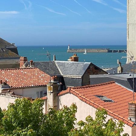 Le Kifanlo - Appartement Avec Une Grande Terrasse Vue Mer Et Plage A 100 M เลส์ซาบล์-โดล็อนน์ ภายนอก รูปภาพ
