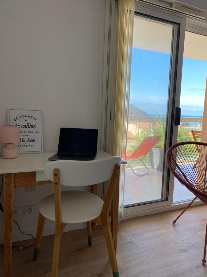 Le Kifanlo - Appartement Avec Une Grande Terrasse Vue Mer Et Plage A 100 M เลส์ซาบล์-โดล็อนน์ ภายนอก รูปภาพ